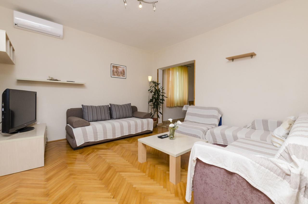 Apartment Antonija Primosten Luaran gambar