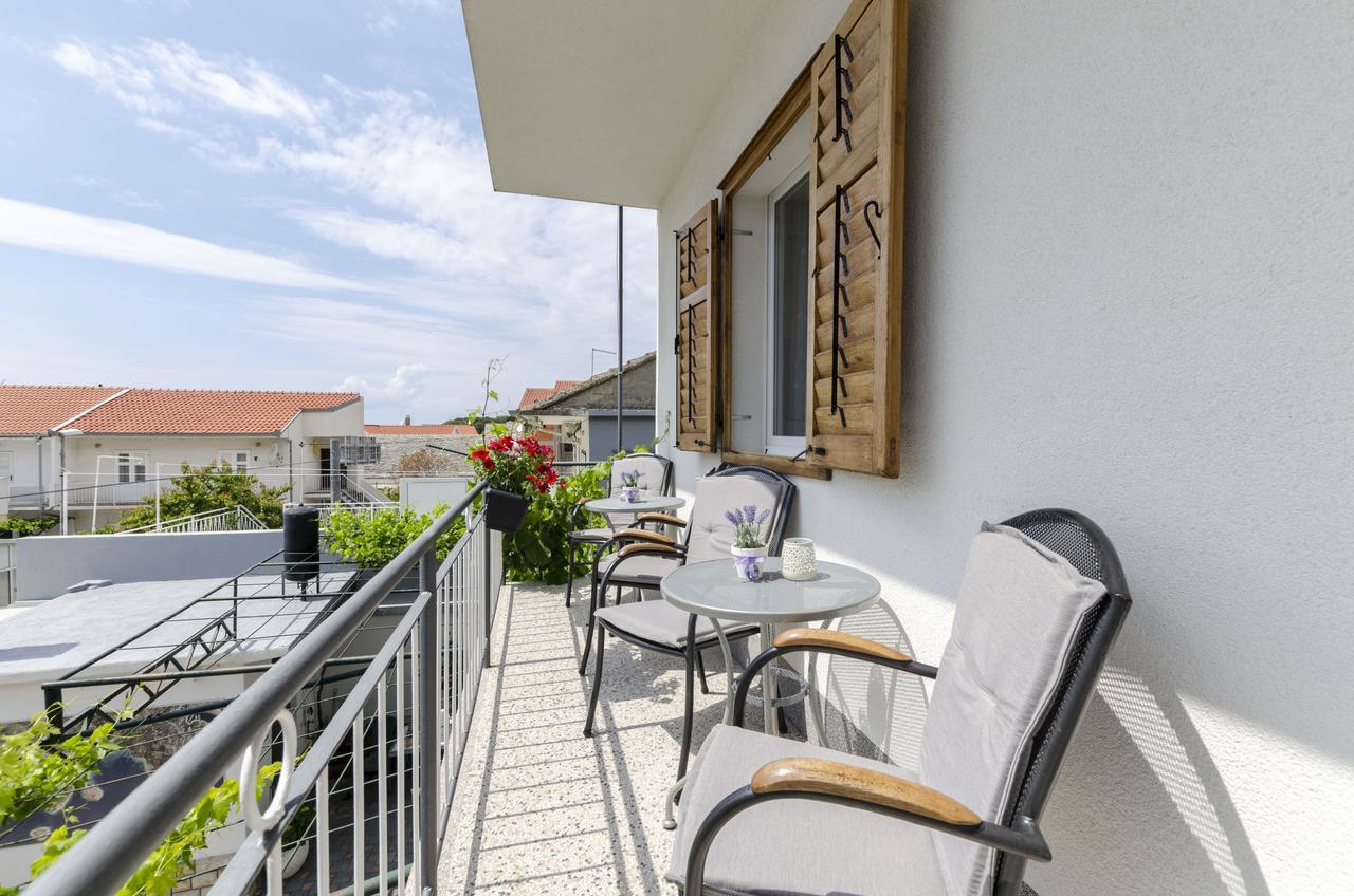 Apartment Antonija Primosten Luaran gambar