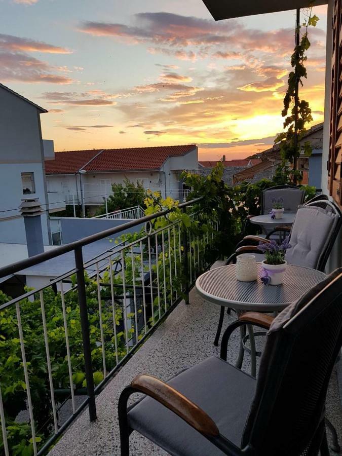 Apartment Antonija Primosten Luaran gambar